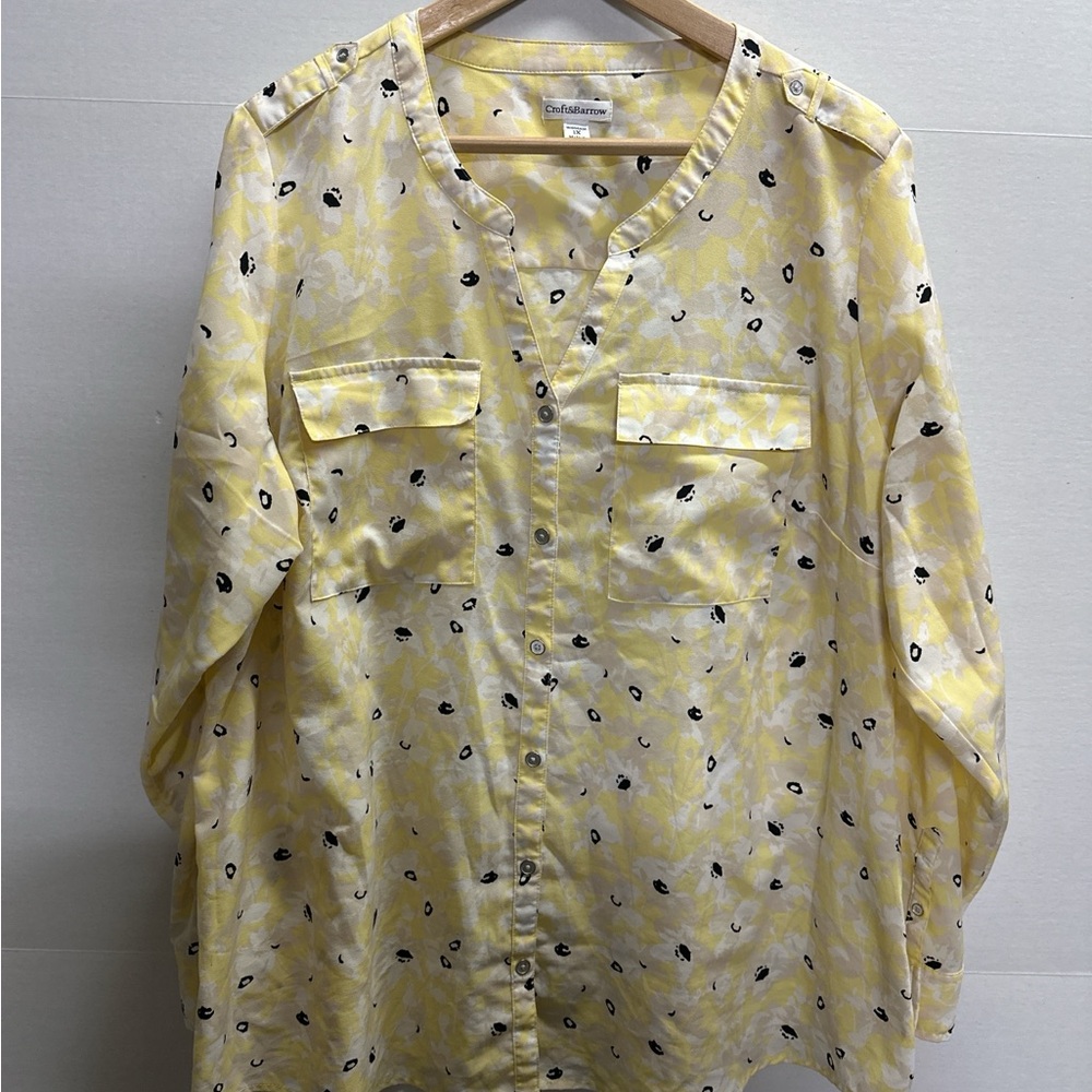 Croft & Barrow Sunny Yellow Blouse with Abstract Design